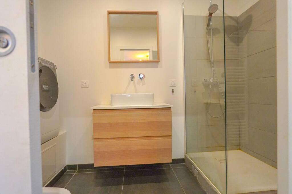 Cozy Spacious Flat@Pigalle ปารีส ภายนอก รูปภาพ